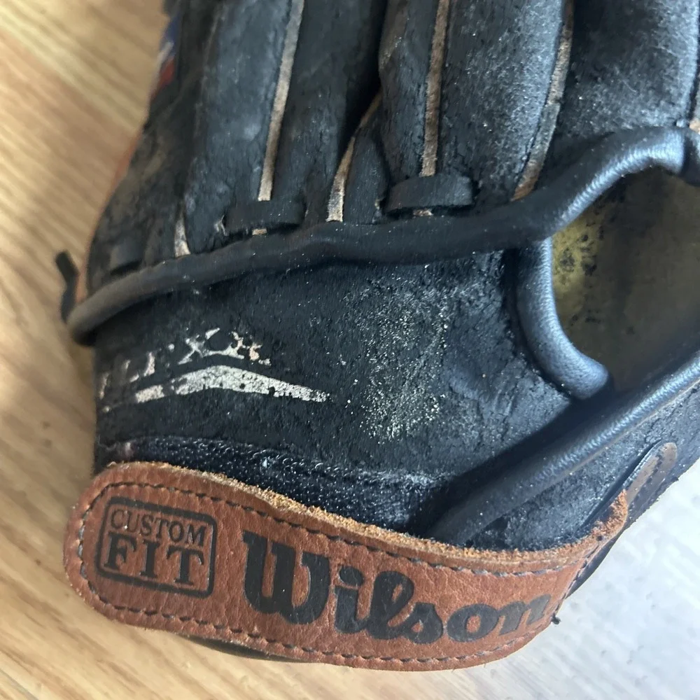 Wilson MLB Custom Fit Top Grain Steerhide A2476 RHT Glove Brown Black Size 12.5